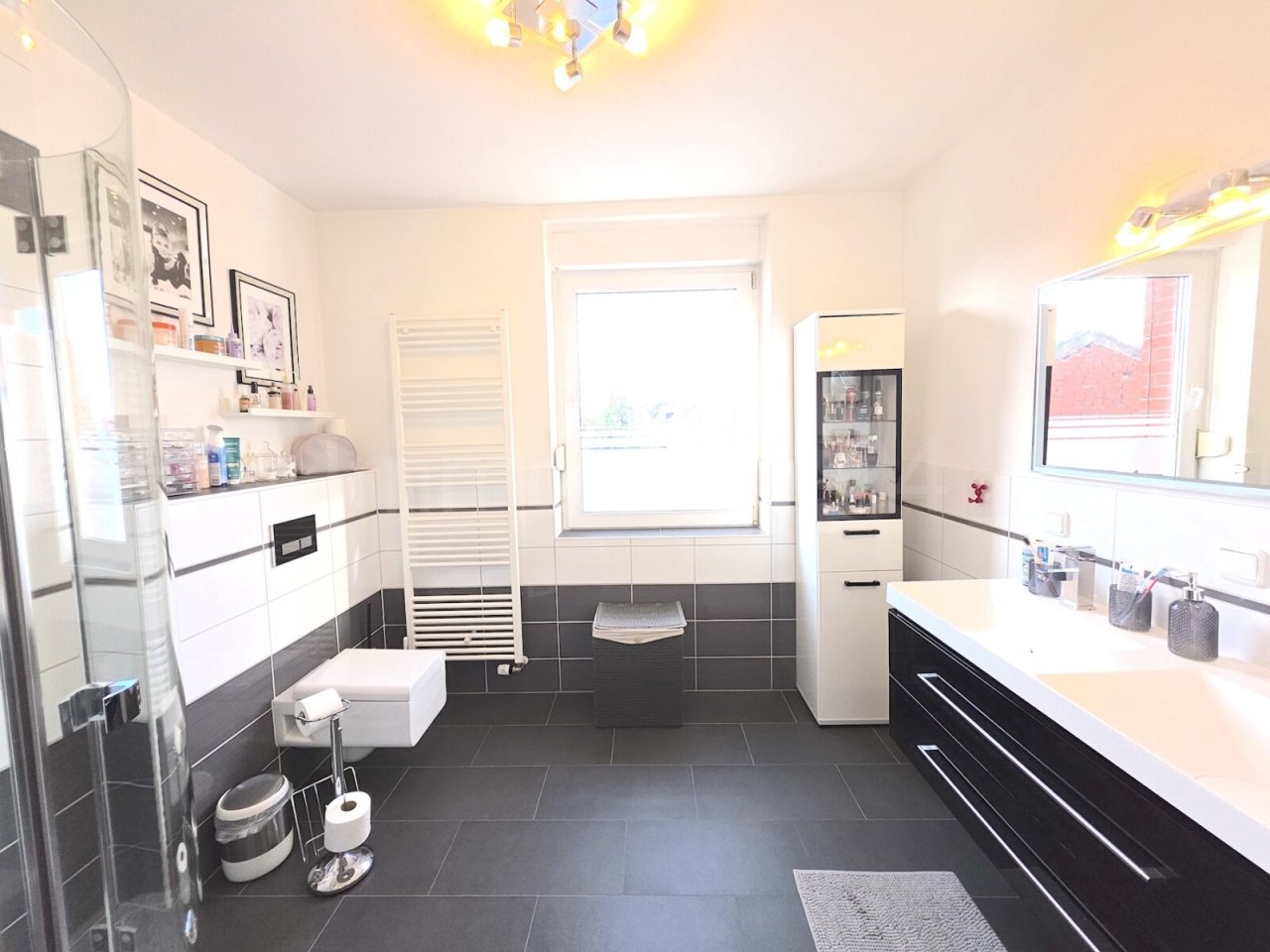 BADEZIMMER BADEZIMMER