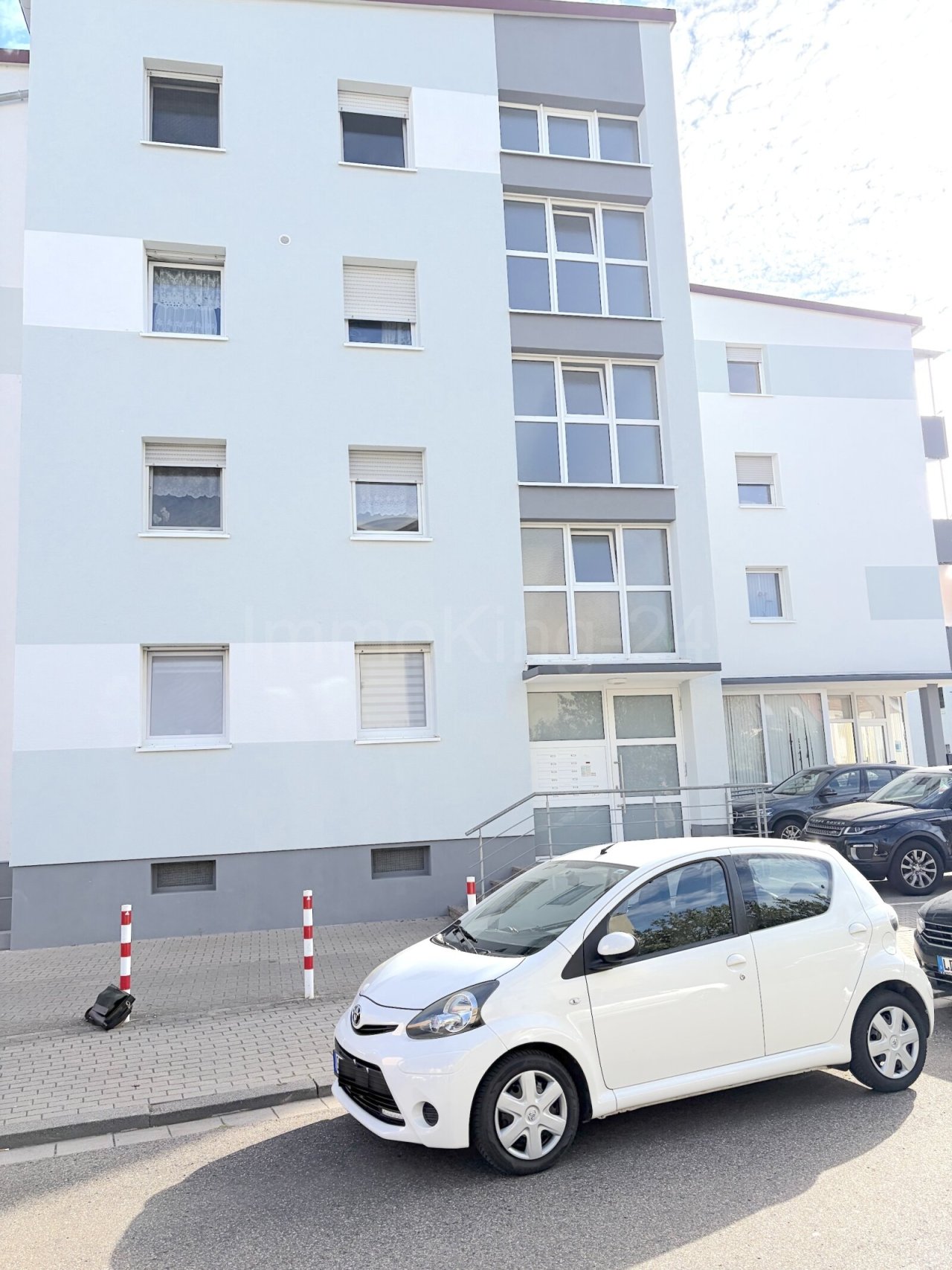 STRASSENANSICHT