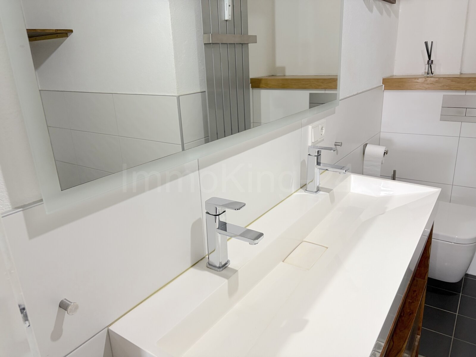 BADEZIMMER DETAILANSICHT 2
