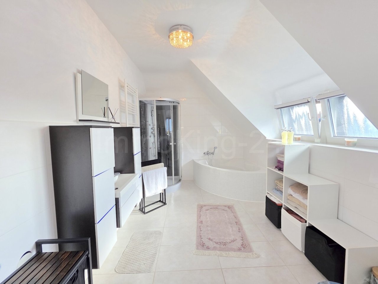 BADEZIMMER BADEZIMMER