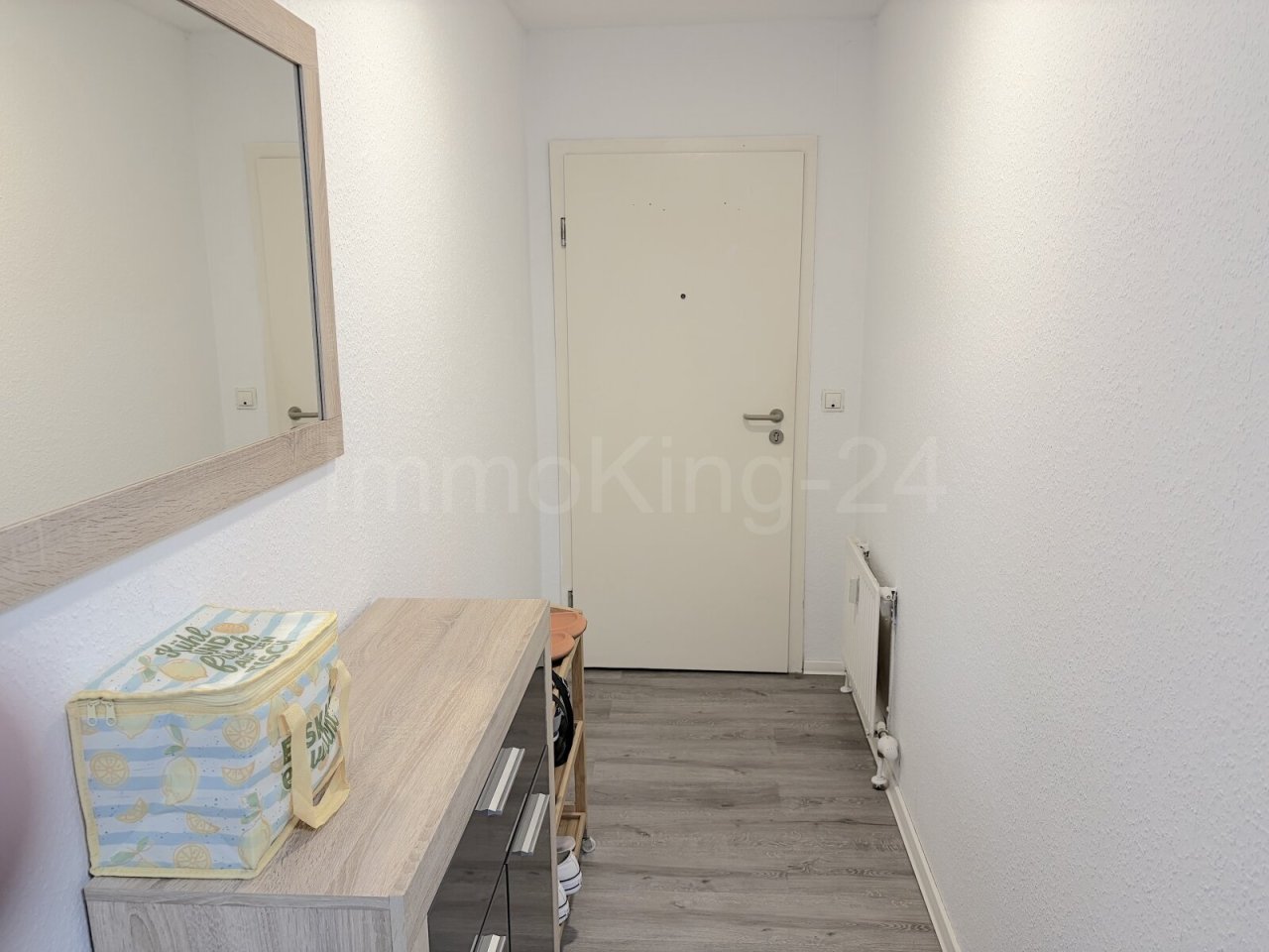 EINGANGSBEREICH DER WOHNUNG EINGANGSBEREICH DER WOHNUNG